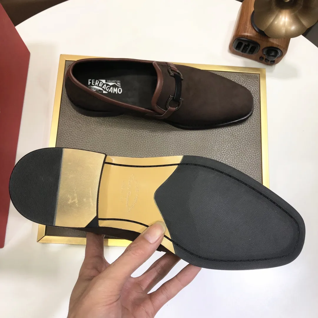 Men's shoes 💰540💰[Ferragamo/Ferragamo] (high-end Niuli) New 🍀 Ferragamo* - top version Ferragamo's classic formal leather shoes! Made of imported original cowhide, the inner top layer is comfortable cowhide lining! Original wear-resistant rubber outsole! High quality products! Code number 38-44!